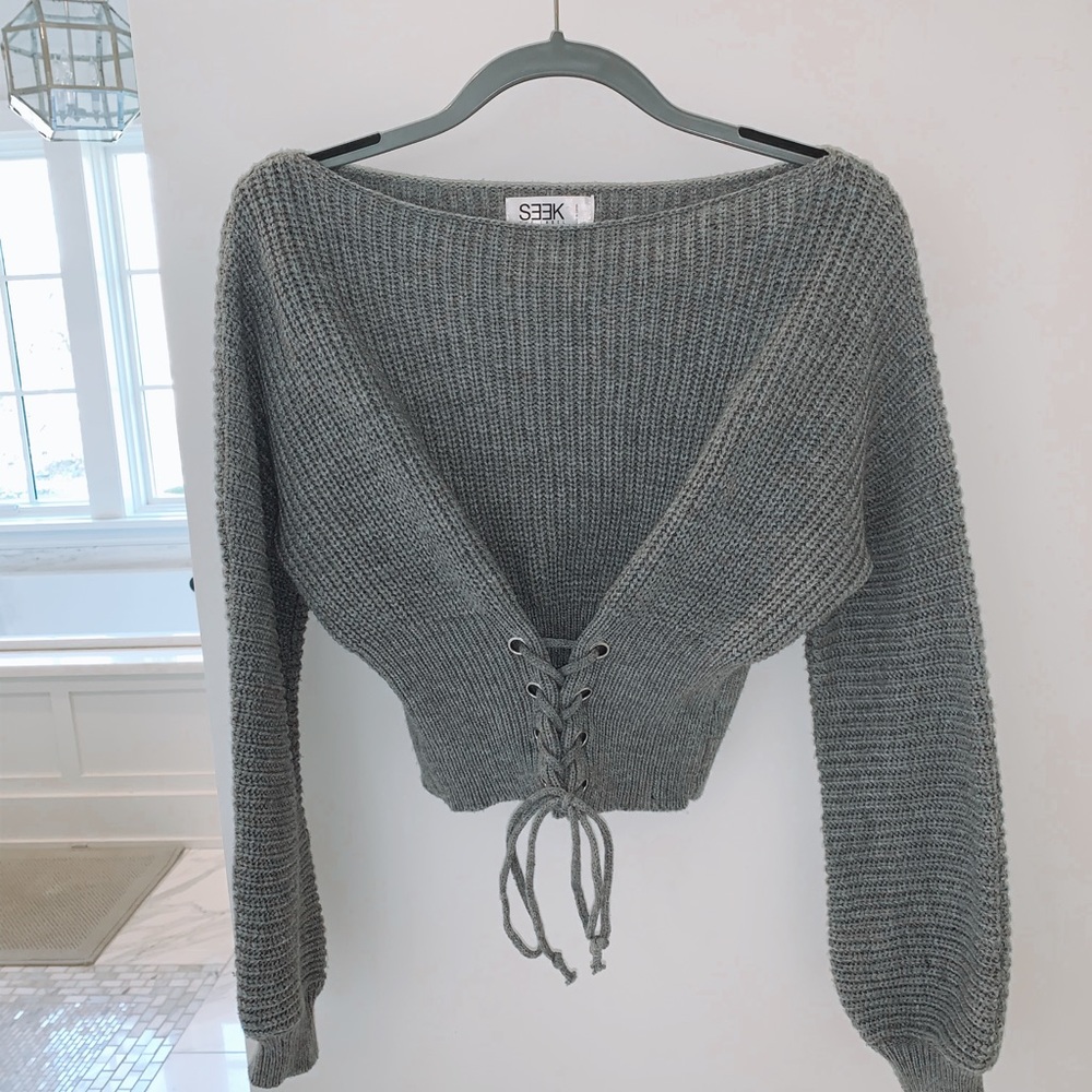 LF CABLE KNIT SWEATER, TIE IN FRONT